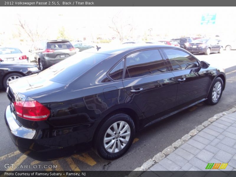 Black / Titan Black 2012 Volkswagen Passat 2.5L S