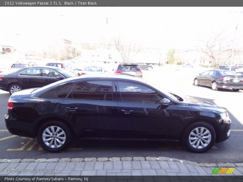 Black / Titan Black 2012 Volkswagen Passat 2.5L S