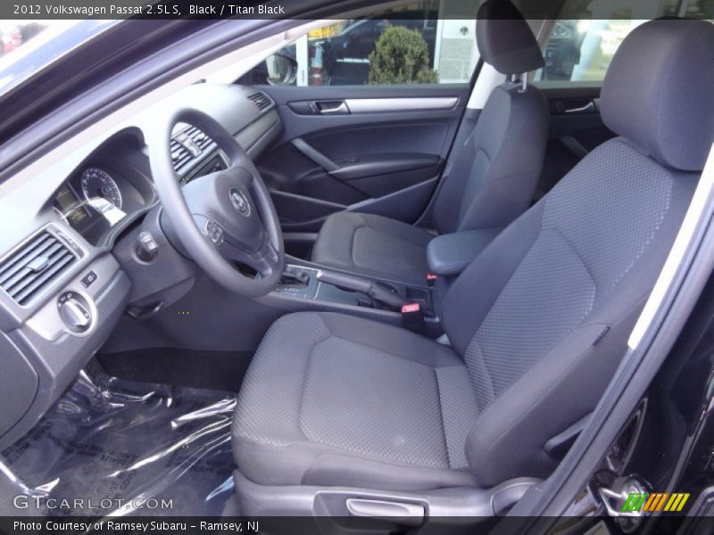 Black / Titan Black 2012 Volkswagen Passat 2.5L S