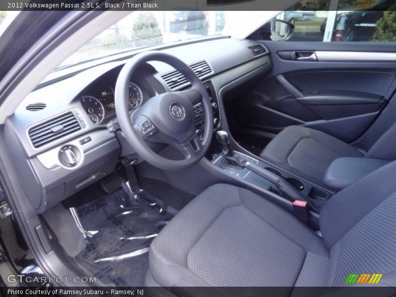 Black / Titan Black 2012 Volkswagen Passat 2.5L S