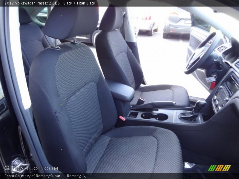 Black / Titan Black 2012 Volkswagen Passat 2.5L S