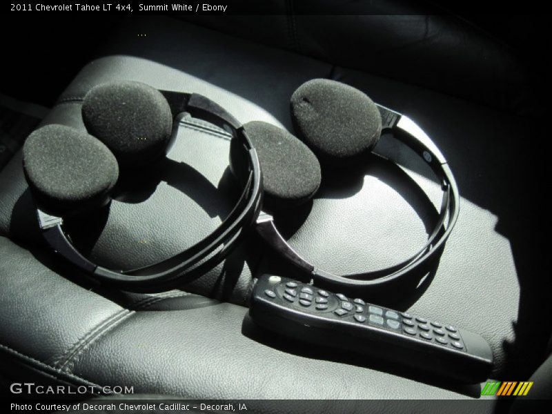 Summit White / Ebony 2011 Chevrolet Tahoe LT 4x4