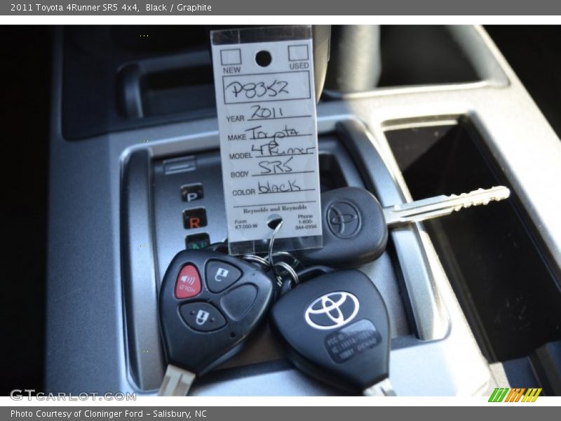 Black / Graphite 2011 Toyota 4Runner SR5 4x4