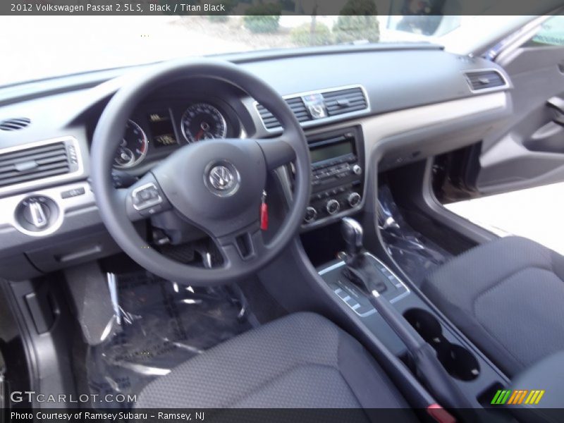 Black / Titan Black 2012 Volkswagen Passat 2.5L S