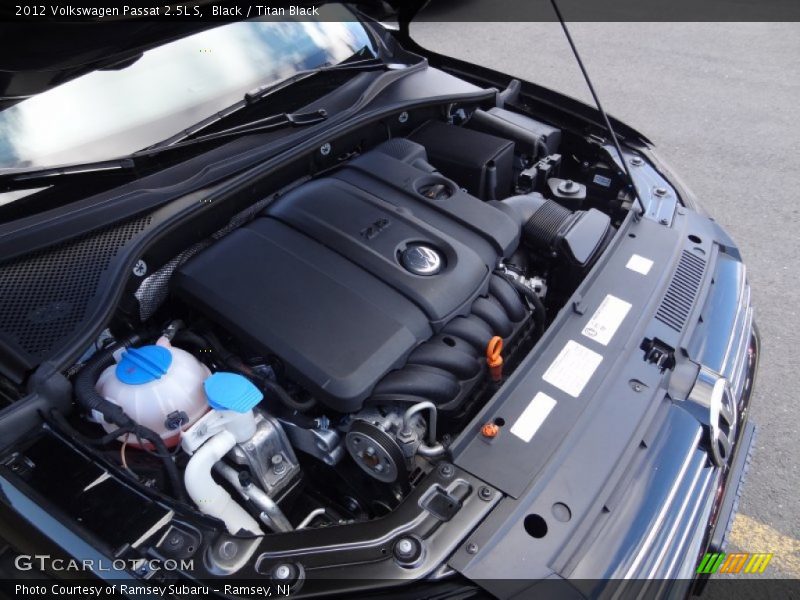 Black / Titan Black 2012 Volkswagen Passat 2.5L S