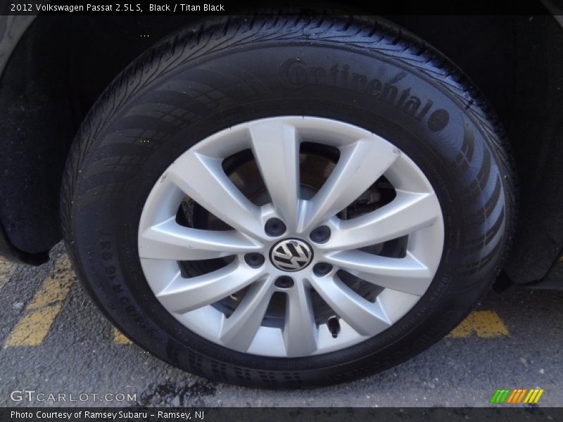 Black / Titan Black 2012 Volkswagen Passat 2.5L S