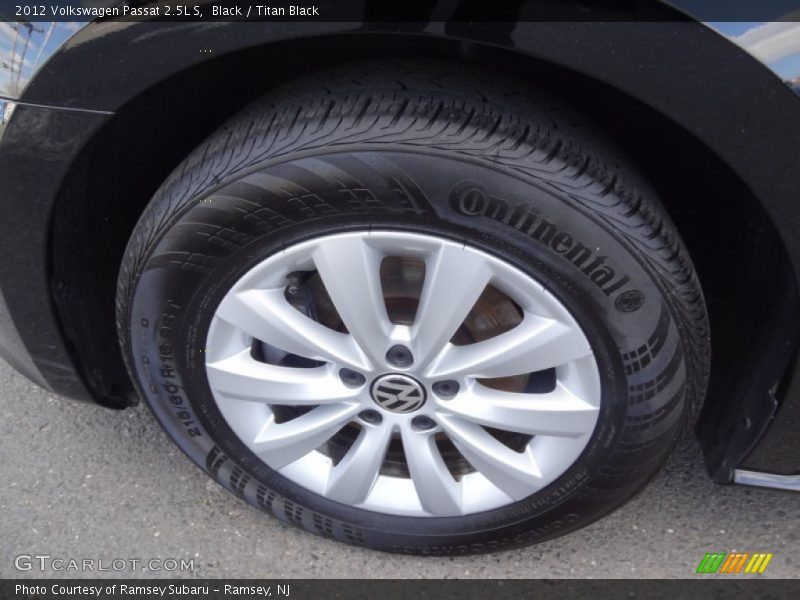 Black / Titan Black 2012 Volkswagen Passat 2.5L S