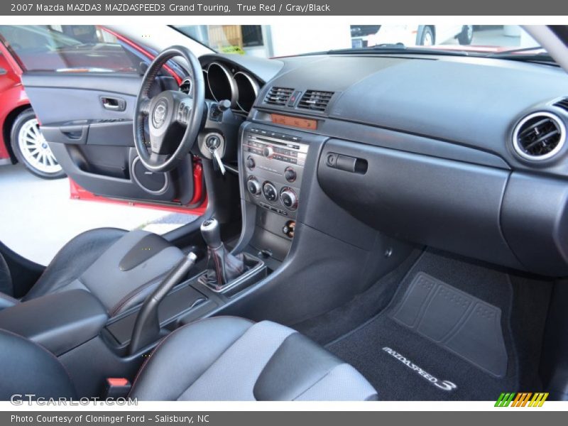 Dashboard of 2007 MAZDA3 MAZDASPEED3 Grand Touring