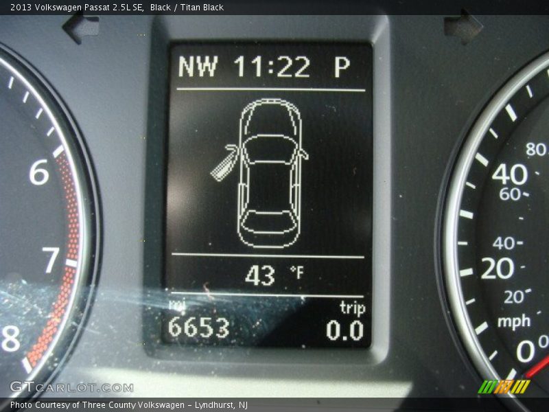 Black / Titan Black 2013 Volkswagen Passat 2.5L SE