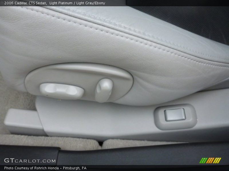 Light Platinum / Light Gray/Ebony 2006 Cadillac CTS Sedan
