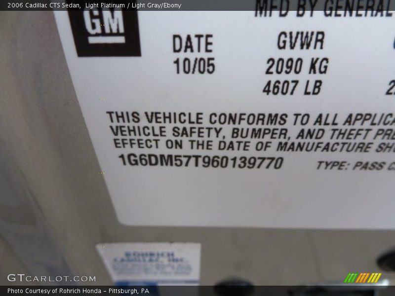 Light Platinum / Light Gray/Ebony 2006 Cadillac CTS Sedan