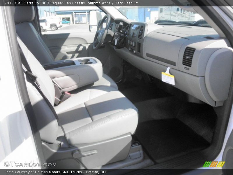 Summit White / Dark Titanium 2013 GMC Sierra 3500HD Regular Cab Chassis