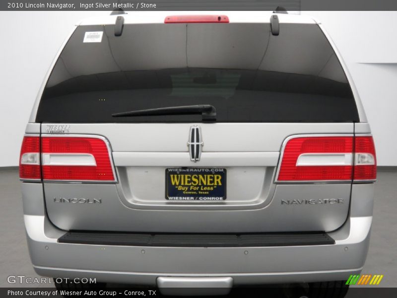 Ingot Silver Metallic / Stone 2010 Lincoln Navigator
