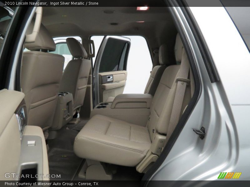 Ingot Silver Metallic / Stone 2010 Lincoln Navigator