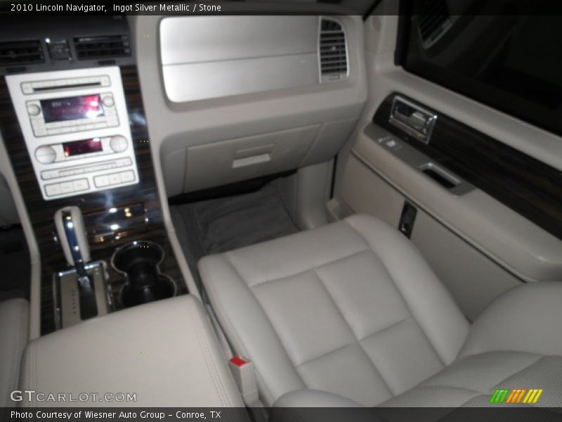 Ingot Silver Metallic / Stone 2010 Lincoln Navigator