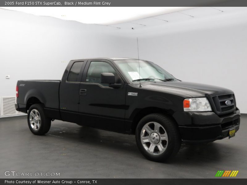Black / Medium Flint Grey 2005 Ford F150 STX SuperCab