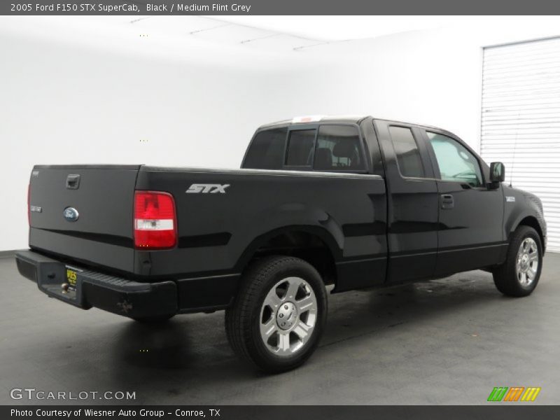 Black / Medium Flint Grey 2005 Ford F150 STX SuperCab