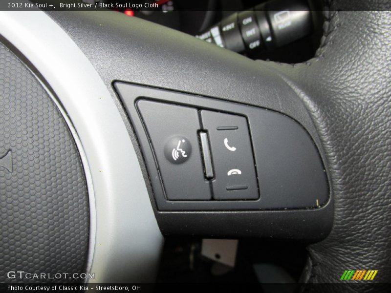 Bright Silver / Black Soul Logo Cloth 2012 Kia Soul +