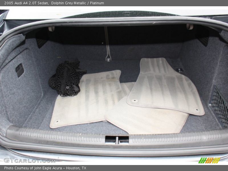  2005 A4 2.0T Sedan Trunk