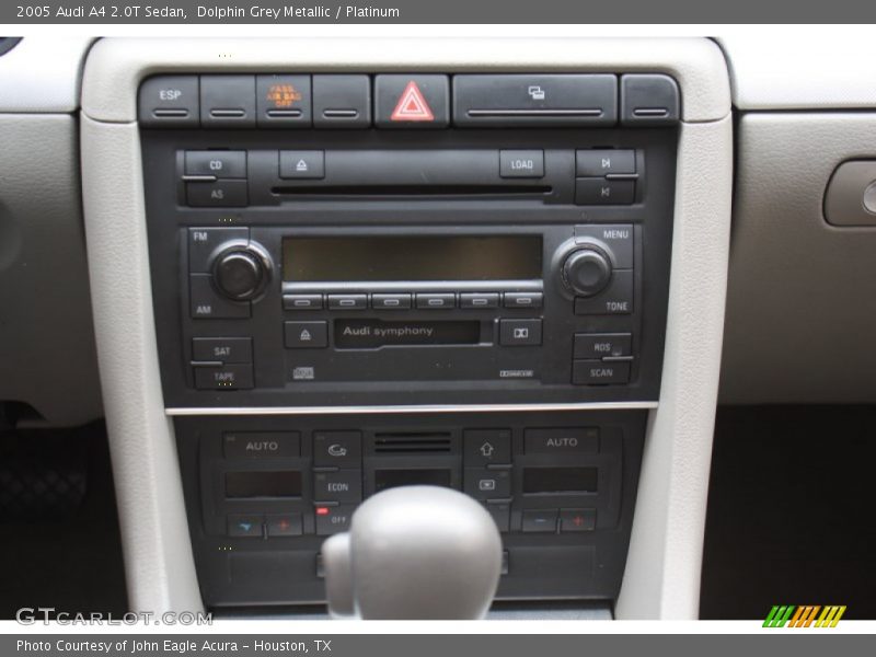 Controls of 2005 A4 2.0T Sedan
