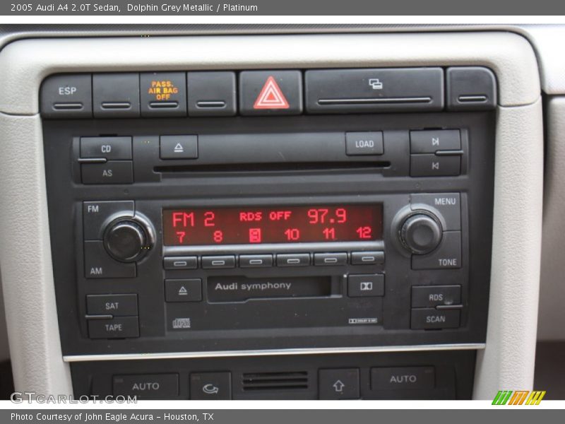 Audio System of 2005 A4 2.0T Sedan