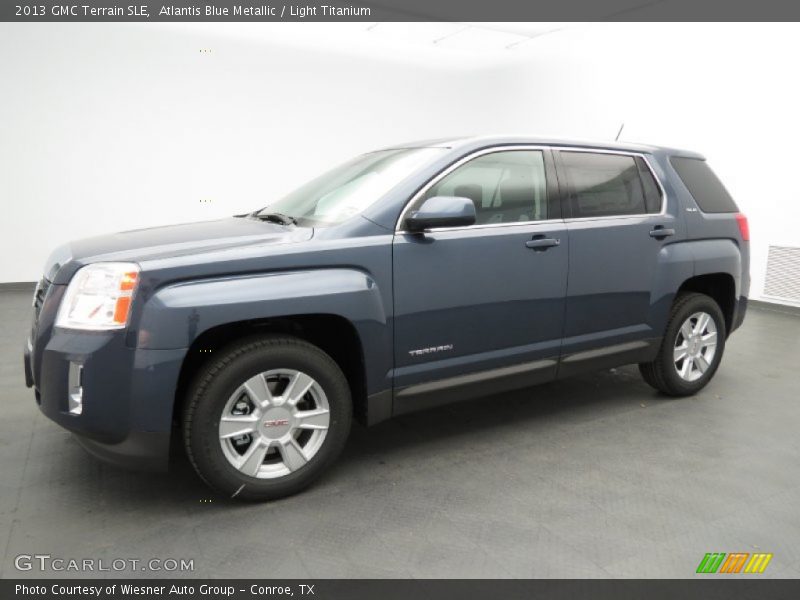 Front 3/4 View of 2013 Terrain SLE