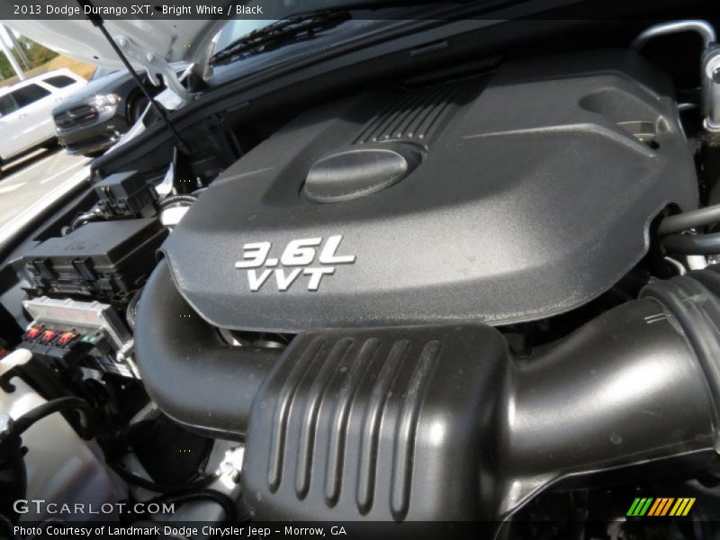 Bright White / Black 2013 Dodge Durango SXT