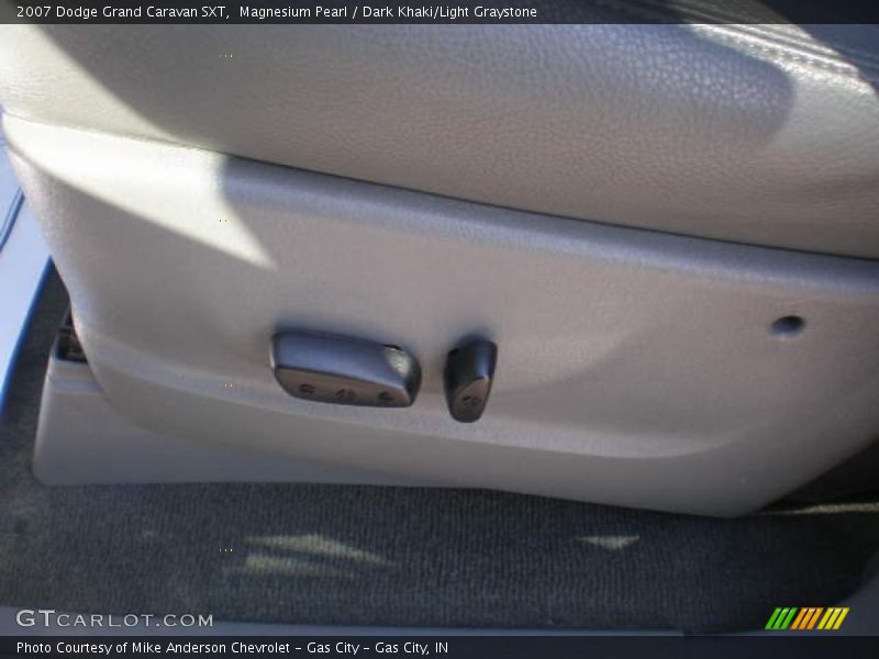 Magnesium Pearl / Dark Khaki/Light Graystone 2007 Dodge Grand Caravan SXT