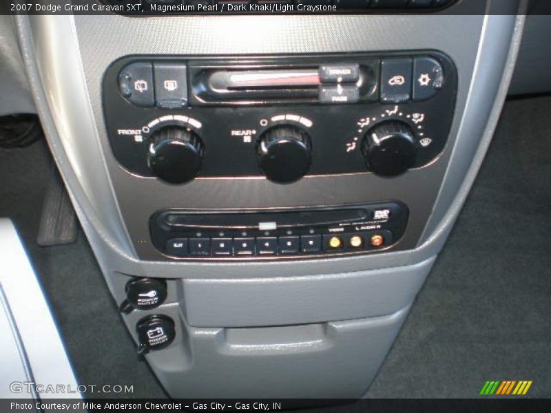 Magnesium Pearl / Dark Khaki/Light Graystone 2007 Dodge Grand Caravan SXT