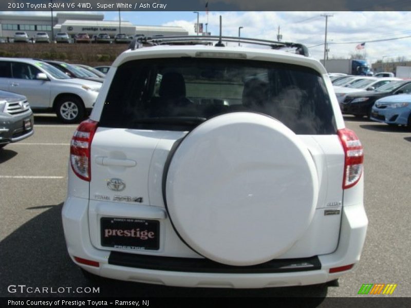 Super White / Ash Gray 2010 Toyota RAV4 V6 4WD