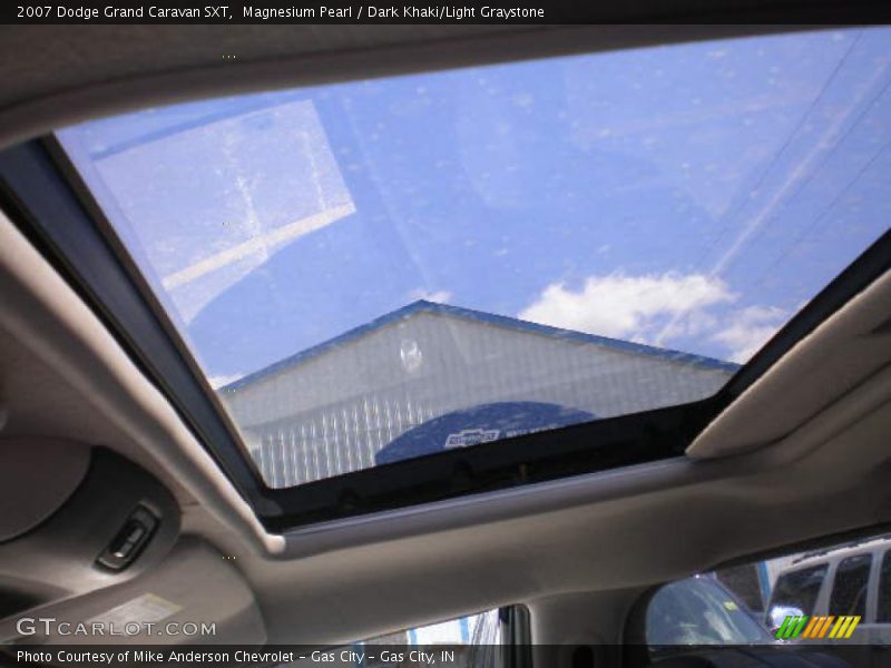 Magnesium Pearl / Dark Khaki/Light Graystone 2007 Dodge Grand Caravan SXT