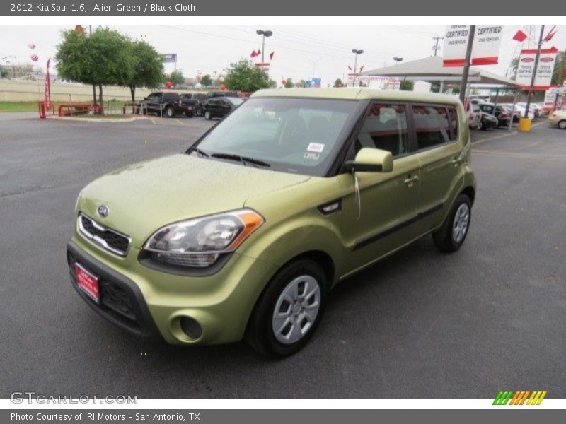 Alien Green / Black Cloth 2012 Kia Soul 1.6