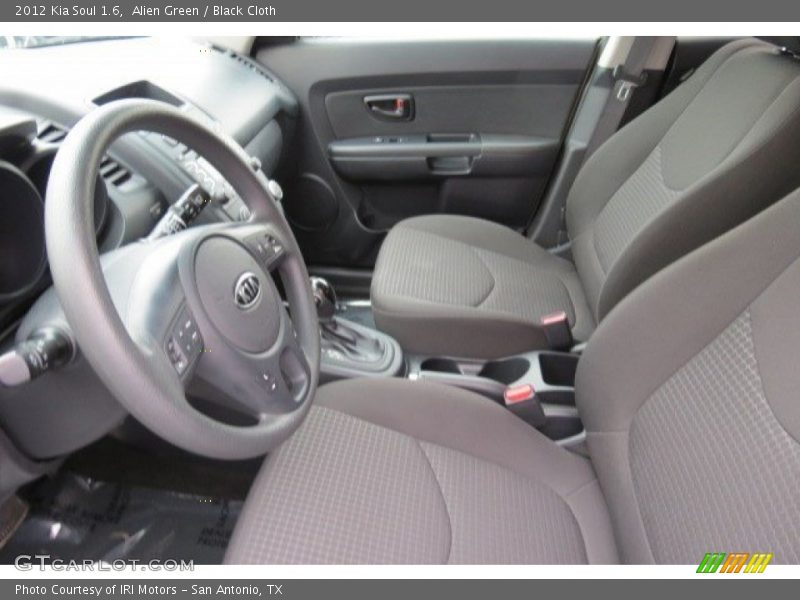 Alien Green / Black Cloth 2012 Kia Soul 1.6