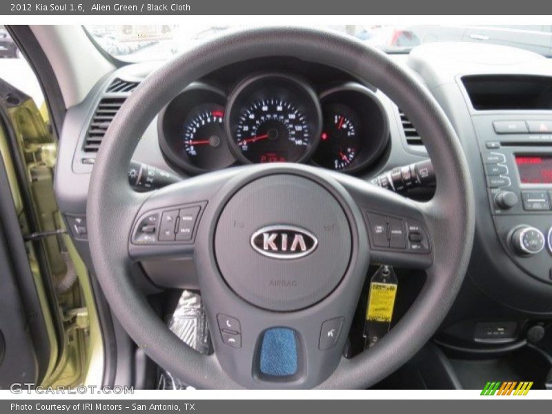 Alien Green / Black Cloth 2012 Kia Soul 1.6