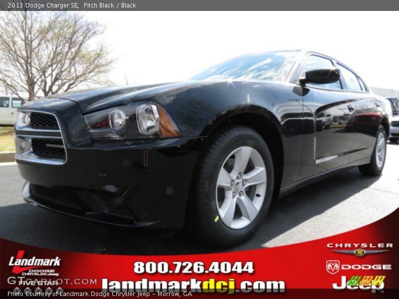Pitch Black / Black 2013 Dodge Charger SE