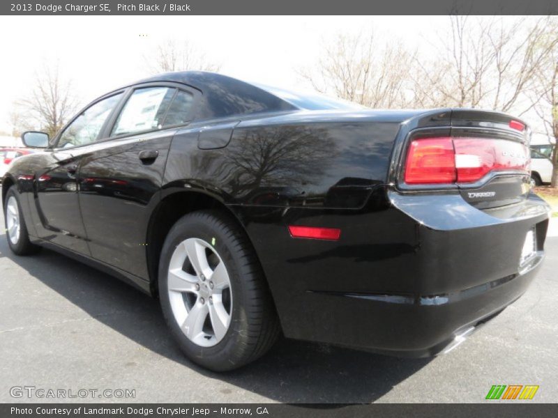 Pitch Black / Black 2013 Dodge Charger SE