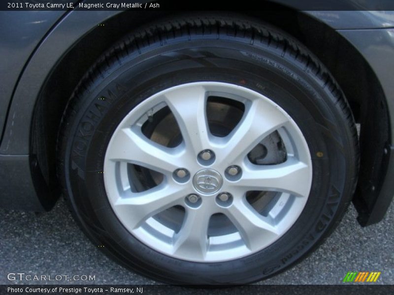Magnetic Gray Metallic / Ash 2011 Toyota Camry LE