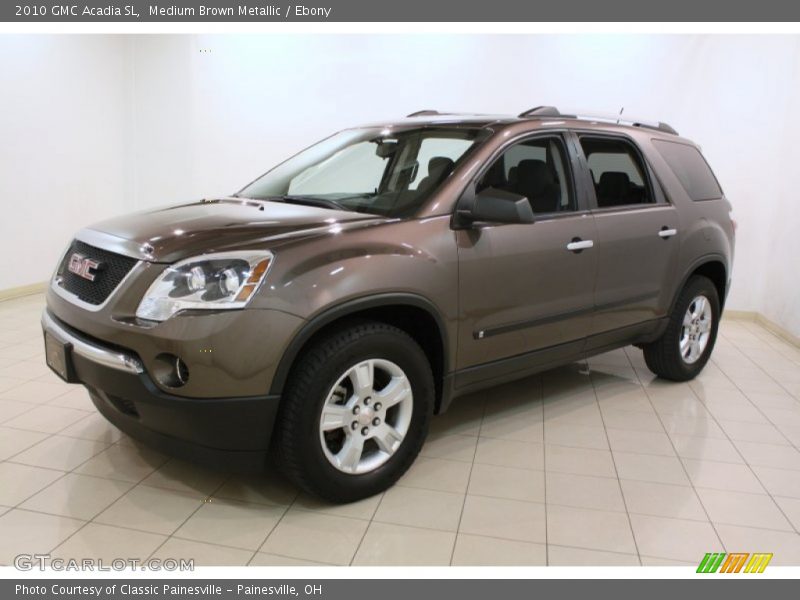 Front 3/4 View of 2010 Acadia SL