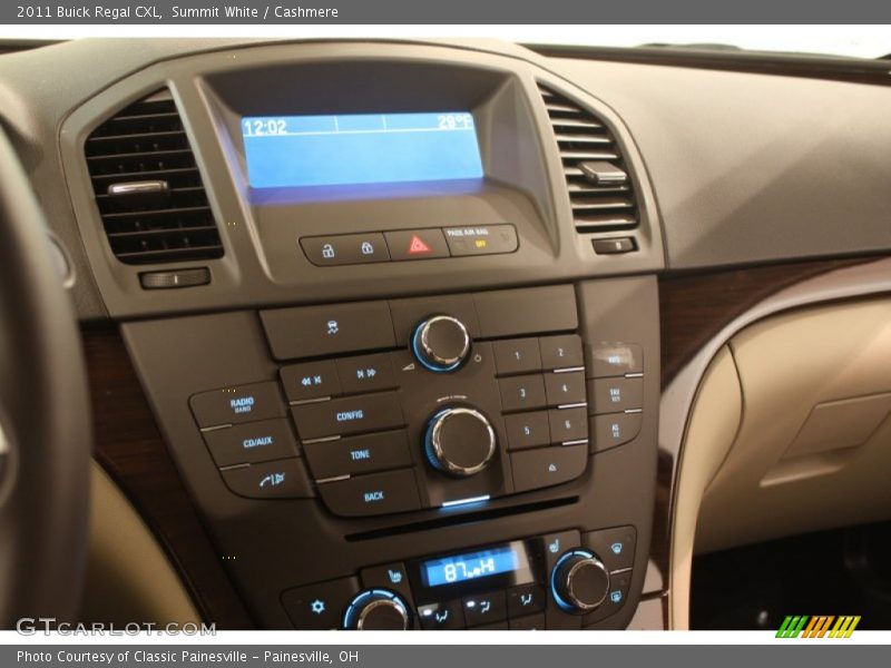 Summit White / Cashmere 2011 Buick Regal CXL