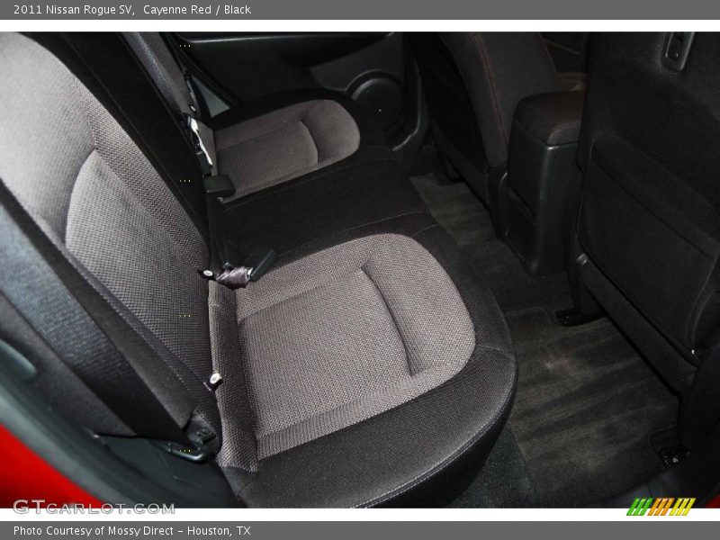 Cayenne Red / Black 2011 Nissan Rogue SV