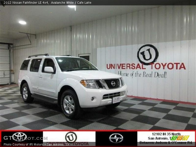 Avalanche White / Cafe Latte 2012 Nissan Pathfinder LE 4x4