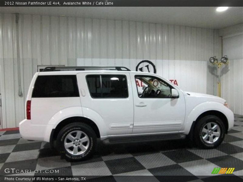 Avalanche White / Cafe Latte 2012 Nissan Pathfinder LE 4x4