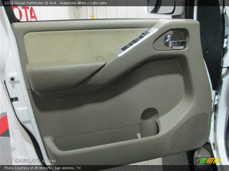 Avalanche White / Cafe Latte 2012 Nissan Pathfinder LE 4x4
