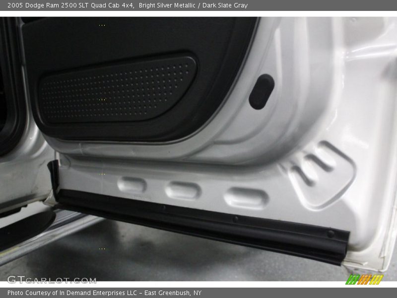 Bright Silver Metallic / Dark Slate Gray 2005 Dodge Ram 2500 SLT Quad Cab 4x4