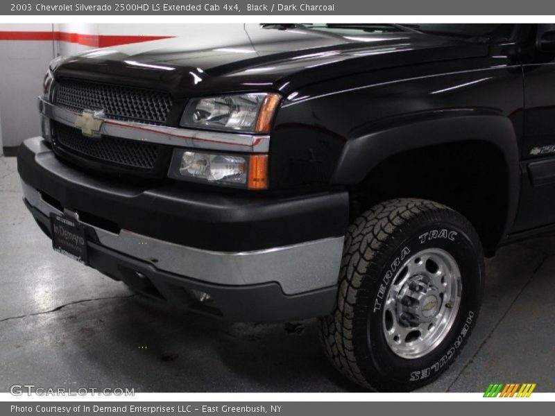 Black / Dark Charcoal 2003 Chevrolet Silverado 2500HD LS Extended Cab 4x4