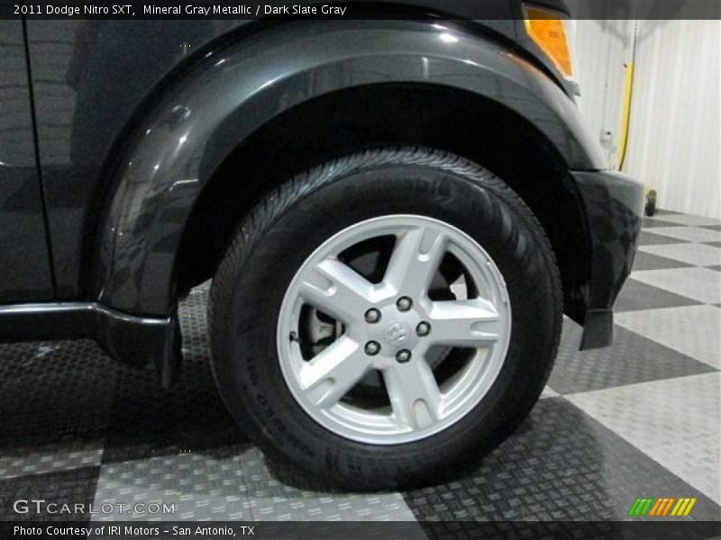 Mineral Gray Metallic / Dark Slate Gray 2011 Dodge Nitro SXT