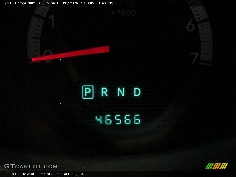 Mineral Gray Metallic / Dark Slate Gray 2011 Dodge Nitro SXT