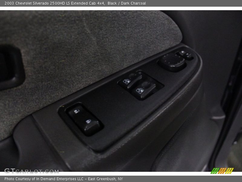 Black / Dark Charcoal 2003 Chevrolet Silverado 2500HD LS Extended Cab 4x4