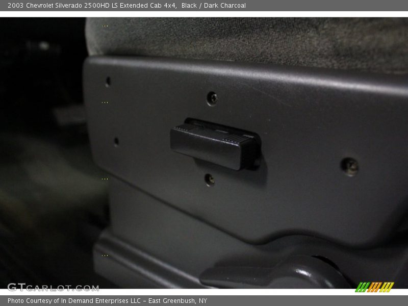Black / Dark Charcoal 2003 Chevrolet Silverado 2500HD LS Extended Cab 4x4