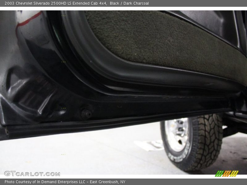 Black / Dark Charcoal 2003 Chevrolet Silverado 2500HD LS Extended Cab 4x4